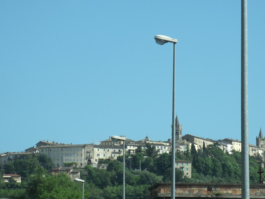 Valle Degli Ulivi Appartamento Terni Exterior foto